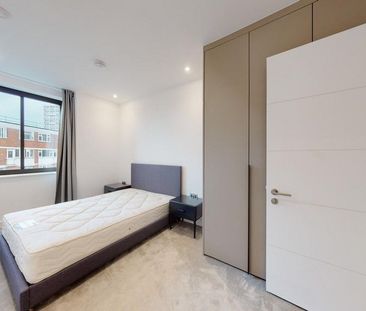 3 bedroom flat to rent - Photo 2