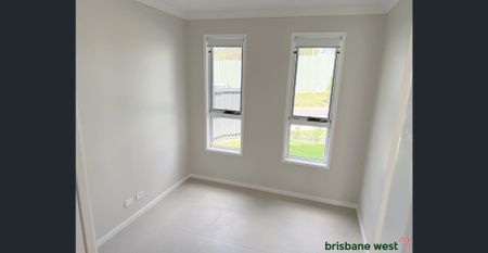 STUNNING FAMILY HOME - Photo 3