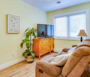 For Lease - 339 Eastwood Avenue Unit# FRONT, Fort Erie, Ontario - Photo 2