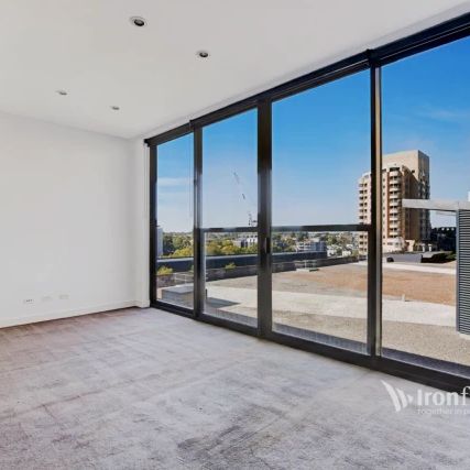 2 Bed, 1 Bath - Photo 1