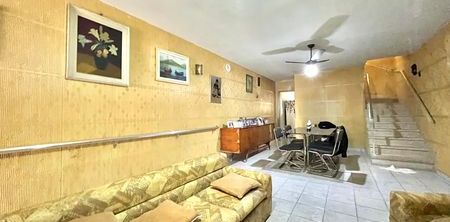 Casa para alugar com 164m², 5 quartos e 2 vagas - Foto 2