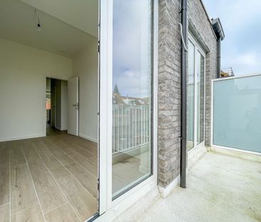 Nieuw, zuid-west gericht appartement gelegen vlakbij de Dumortierla... - Photo 2