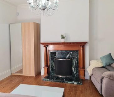 8 bedroom house share to rent - Photo 2