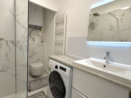 Location Appartement 2 pièces 43m² MARSEILLE 2ème - Photo 2