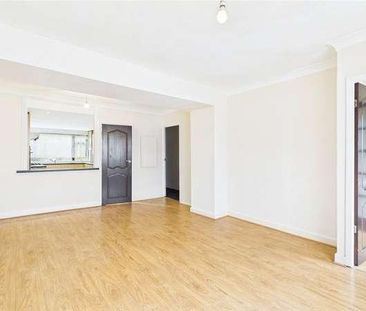 Brocket Way, Chigwell, Essex, IG7 - Photo 3
