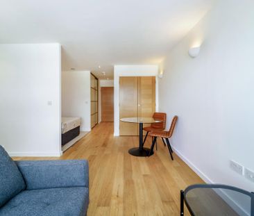 Studio to rent - Photo 5