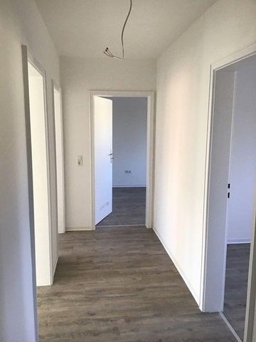 Familientraum neu renoviert. 4-Zimmer-Wohnung sucht nette Familie - Foto 4