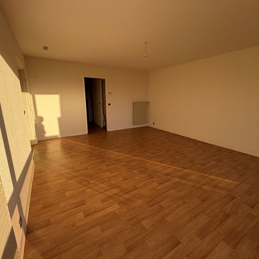 Location Appartement 2 pièces 56m² - Photo 2