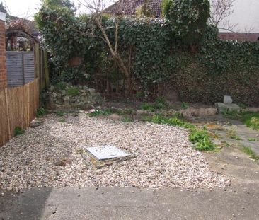 1 bedroom terraced house to rent - Photo 5