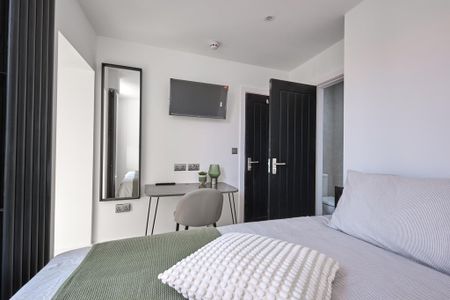 6 bedroom house of multiple occupation to rent - Photo 3