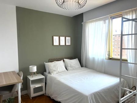 Calle de Alfredo Marqueríe, Madrid, Community of Madrid 28034 - Photo 2