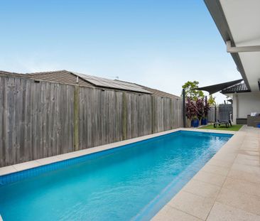 Spacious Family Home with Pool & Side Access in Pacific Cove Estate - Photo 4