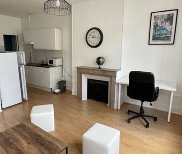 TYPE 2MEUBLE EN CENTRE VILLE - Photo 1