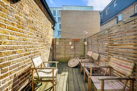 Broomhill Road, London, SW18 - Photo 2
