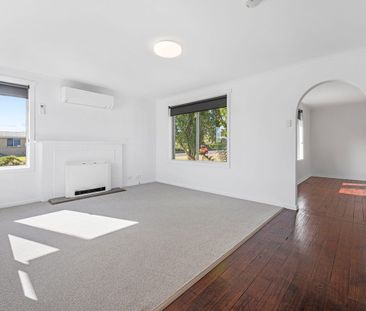 Renovated Three Bedroom Home - Photo 1