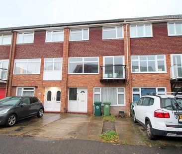Percy Avenue, Ashford, Surrey,TW15 - Photo 4