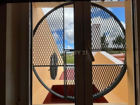 Tornada e Salir do Porto, Leiria District - Photo 2