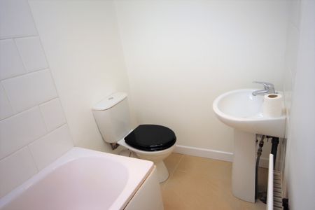 12 Columbia Street, Belfast, BT13 3HL - Photo 2