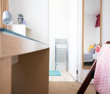 6 bedroom house to rent - Photo 5