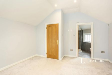 2 bedroom detached house to rent - Photo 3