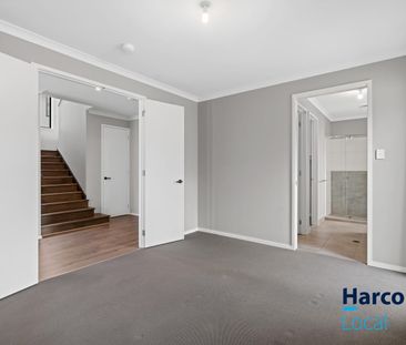 Executive Home in Family-Friendly Banyo! - Photo 5