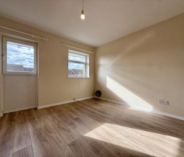 St. Clares Gardens, Bognor Regis - Photo 4