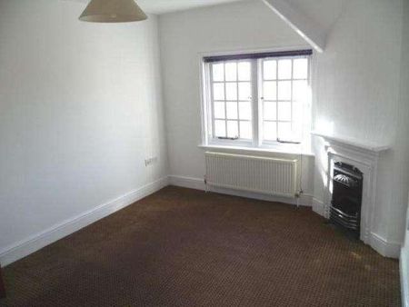 Flat, Preston Street, Faversham, ME13 - Photo 3