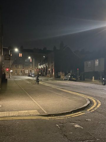 Room in a Shared Flat, Beaverbank Place, EH7 - Photo 3