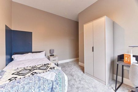 8 bedroom house to rent - Photo 2