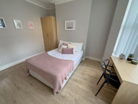 3 bedroom terraced house to rent - Photo 3