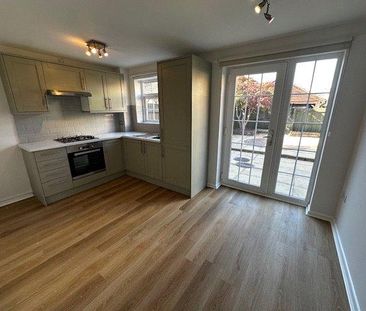 2 bedroom end of terrace house to rent - Photo 6