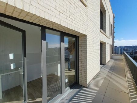 location Appartement T5 DE 120.7m² À BOBIGNY - Photo 4