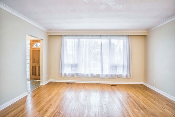 For Lease - 62 Slan Avenue Unit# Main, Toronto, Ontario - Photo 1