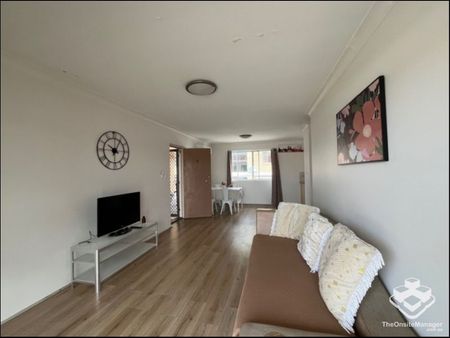 Fully Furnished 2 Bedroom Unit - Photo 2