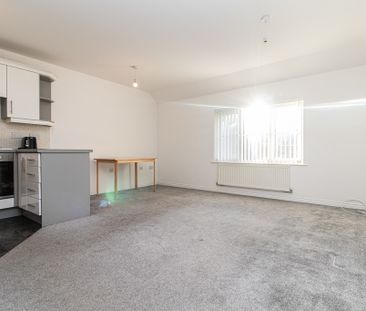 Watkins Square Llanishen, CF14 5FL, Cardiff - Photo 1