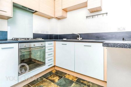 2 bedroom flat to rent - Photo 3