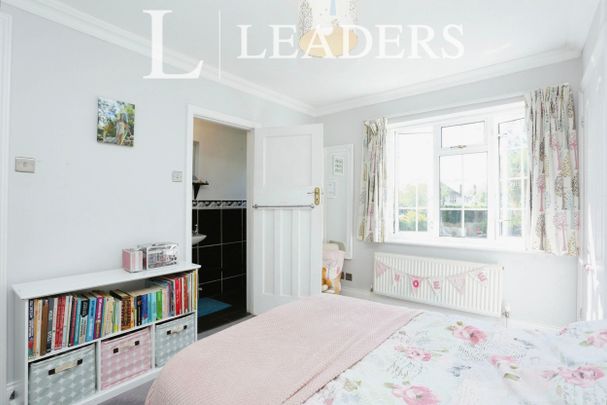 4 bedroom semi-detached to rent Mays Hill Road, Shortlands, Bromley, BR2 - Photo 1