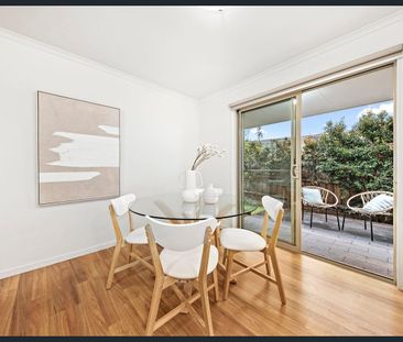 WELL PRESENTED TWO BEDROOM UNIT - Photo 6