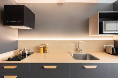 Passeig Facultats, Valencia, Valencian Community 46021 - Photo 3