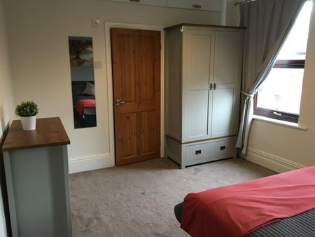 Room 5, 311 Princes Road, Stoke-on-Trent - Photo 4