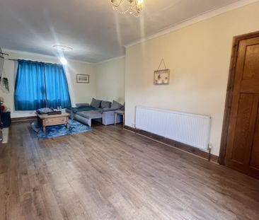 Lowestoft Road - Photo 2