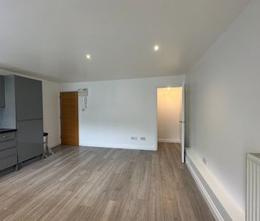 3 Bed Maisonette, Tenterden Road, N17 - Photo 4