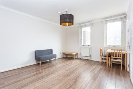 Studio to rent - Photo 2