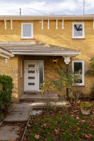 Laurel Way , E18 2UA - Photo 4