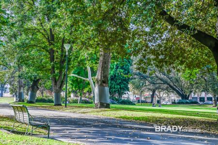 111/25-33 Wills Street, Melbourne - Photo 4