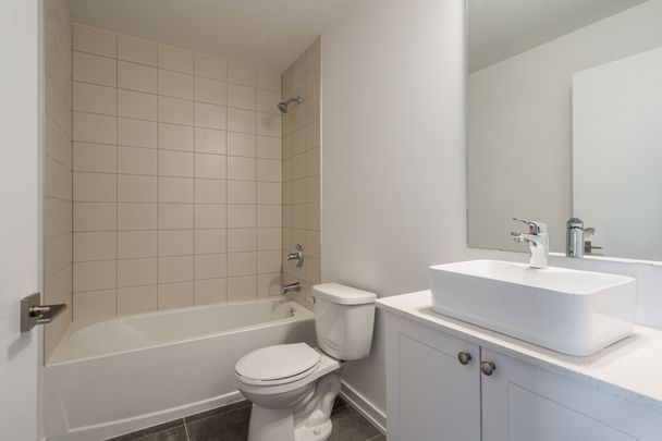 For Lease - 430 ESSA Road Unit# 319, Barrie, Ontario - Photo 1