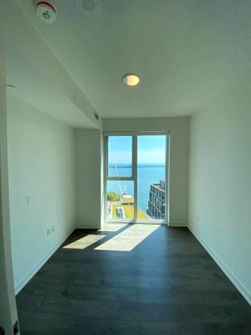 For Lease - 20 Richardson Street Unit# 2203, Toronto, Ontario - Photo 3