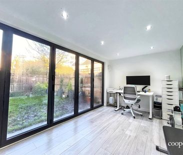 4 bedroom house - detached - Photo 6