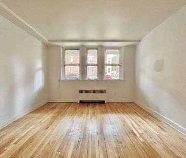 3.5 MONTCALM - Photo 2