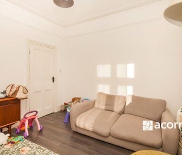 4 bedroom end of terrace house to rent - Photo 1
